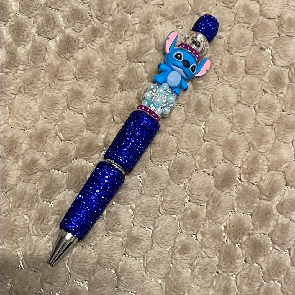 Stitch Doorables pen